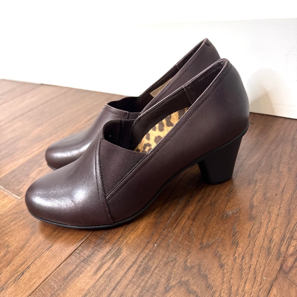 Vionic Leather Sumner Pump Heels Orthaheel Comfort Brown Office Career Women's 9